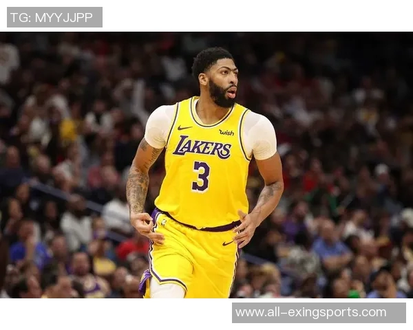 浓眉与手部专家会面或将缺席赛季至少两到三个月